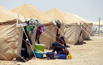 موجة الأمطار تفاقم مأساة النازحين العراقيين في المخيمات