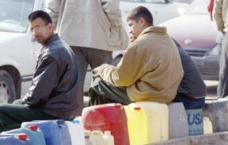ازمة الوقود والكهرباء تستقبل العراقيين في العام الجديد 