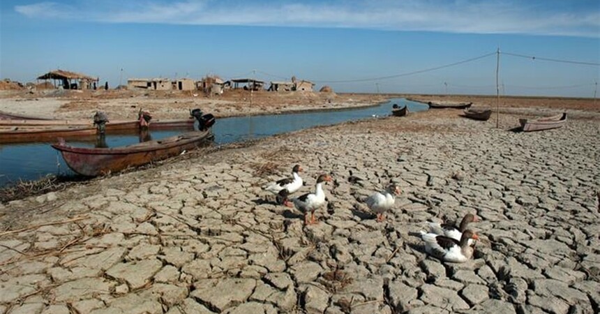 النفط مقابل المياه في العراق وموجات الجفاف قتلت الأنهار