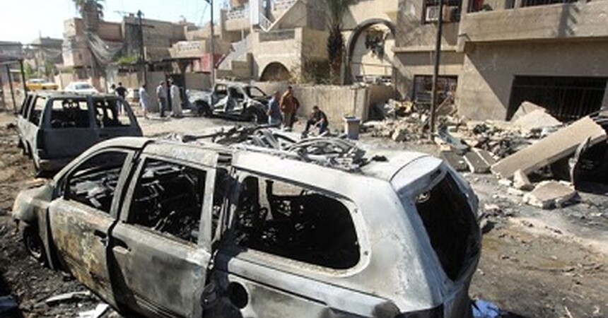عشرات القتلى والجرحى في انفجار 12 سيارة ملغومة في بغداد 