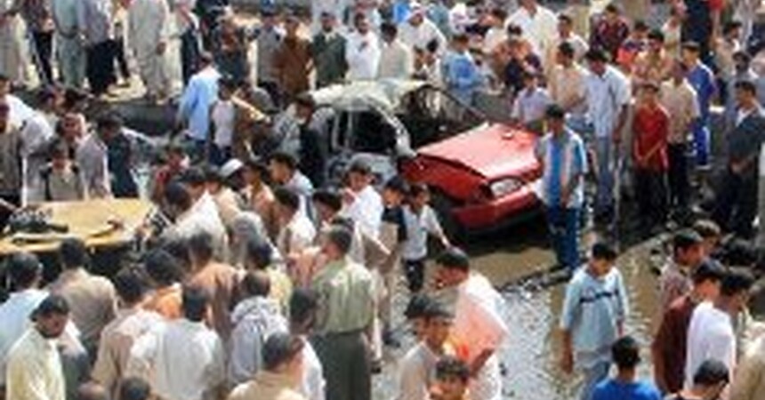 مقتل وإصابة العشرات في تفجيرات ومواجهات بالعراق