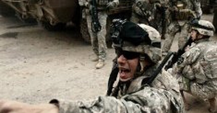 مجلس النواب يقر مشروع قانون لبدء سحب القوات الأميركية من العراق وبوش يلوح باستخدام الفيتو