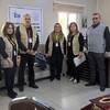 ضمن حملتها الإنسانية بمناسبة أعياد الميلاد المجيدة ورأس السنة، منظمة حمورابي لحقوق الإنسان توزع كسوة شتوية على مدارس النازحين في أربيل