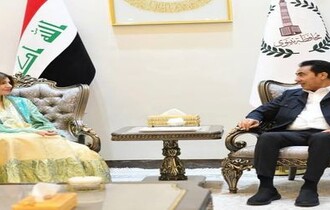 محافظ نينوى ووزيرة الهجرة يبحثان سبل تعزيز الاستقرار ودعم النازحين والعائدين