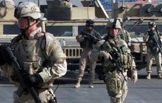 خطف 14 شخصا بينهم أربعة أميركيين في كمين نصب لقافلتهم في جنوب العراق