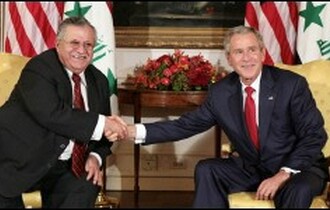 بوش يدعو القادة العراقيين الى خيارات صعبة
