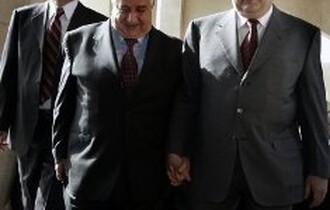 إعادة العلاقات الديبلوماسية بين بغداد ودمشق وواشنطن تدعو سوريا إلى التعاون
