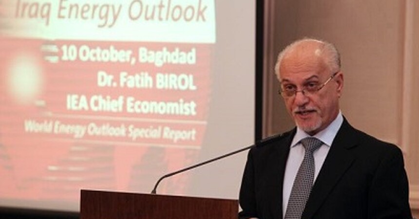 العراق يقر خطة إنمائية تعتمد على عائدات النفط لتنويع الاقتصاد 