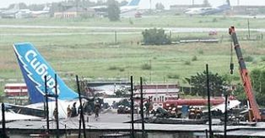 مصرع أكثر من 150 شخصا في حادث تحطم طائرة روسية في سيبيريا