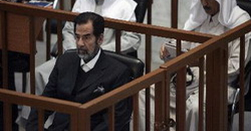صدام يمثل أمام المحكمة مجددا بعد الحكم باعدامه